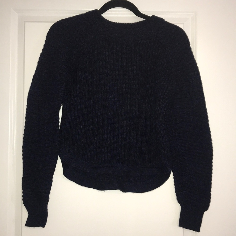 Aritizia blue and black sweater